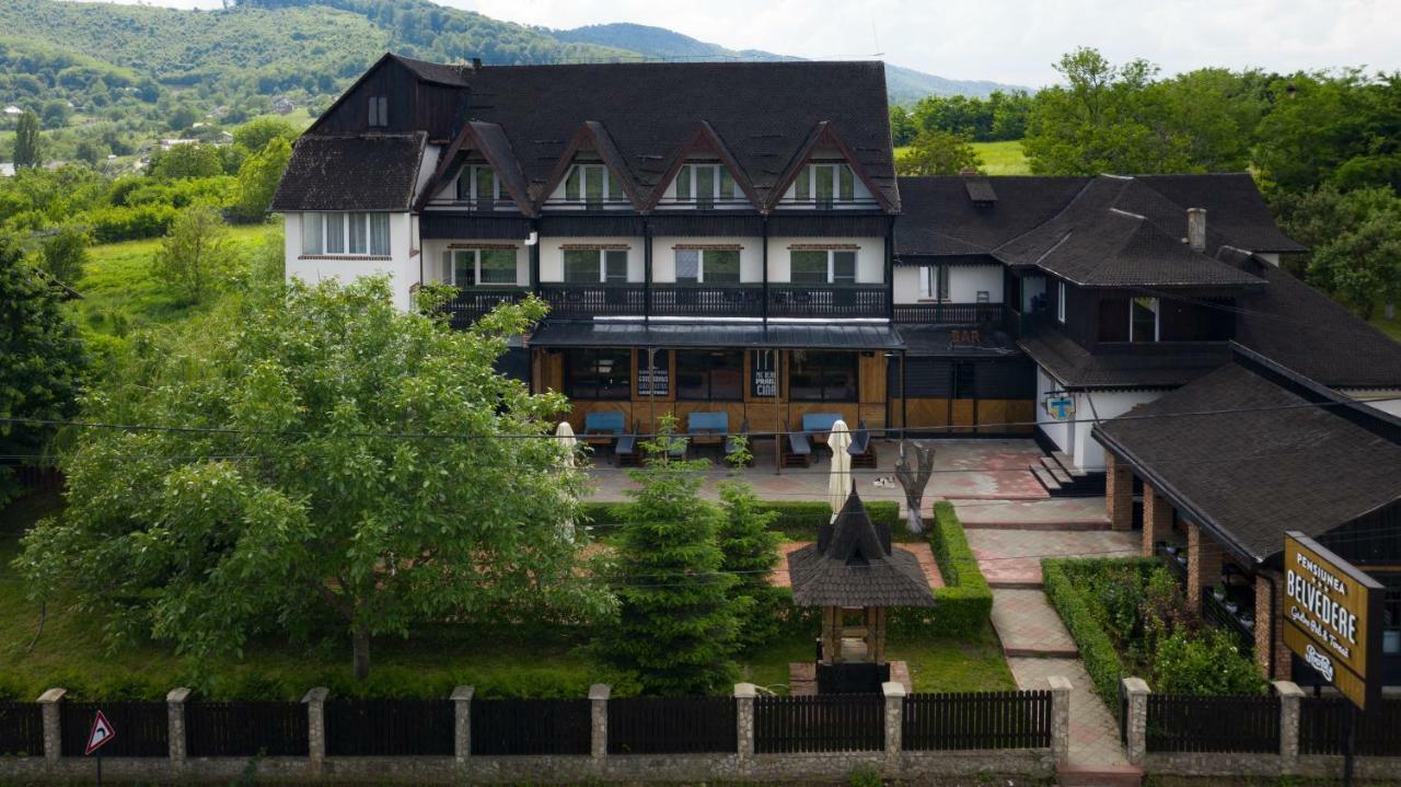 Pensiunea Belvedere Târgu Neamț Eksteriør billede